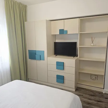 Carol Apartment *