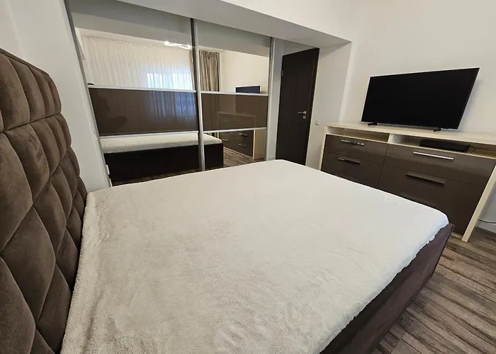 Carol * Κραϊόβα